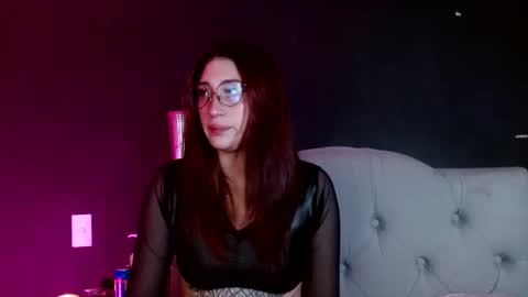Snapshot of snow_baall chatting on 9, 7, 2026 IG OF red moonn online show from 9, 7, 2026