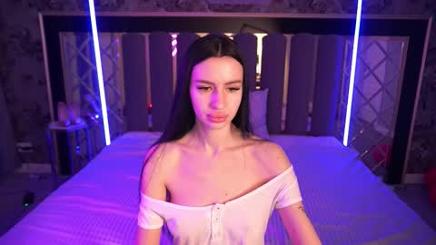 snow_whiteeex online show from 10, 3, 2026