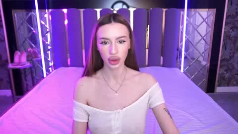 Snapshot of snow_whiteeex chatting on 3, 5, 2026 snow_whiteeex online show from 3, 5, 2026