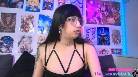 Snapshot of snowblack_ chatting on 5, 2, 2026 Snow and Bubble online show from 5, 2, 2026