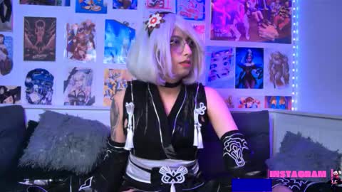 Snapshot of snowblack_ chatting on 15, 2, 2026 Snow and Bubble online show from 15, 2, 2026