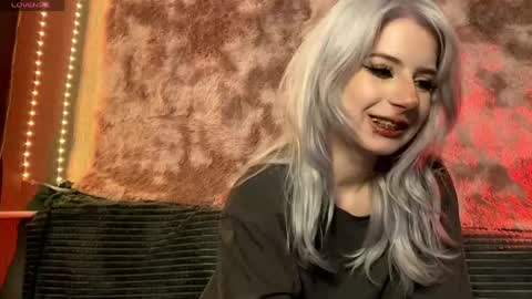 snowy_alice online show from 3, 5, 2026