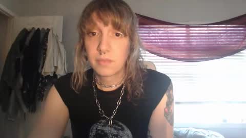 Snapshot of soffpurr chatting on 12, 1, 2026 Lilytea online show from 12, 1, 2026