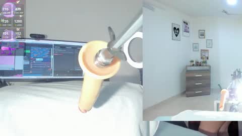 Snapshot of sofi__velez_ chatting on 11, 10, 2025 Sofi online show from 11, 10, 2025