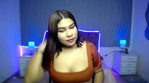 sofi_brunette_ online show from 26, 2, 2026