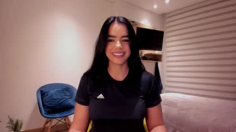 Snapshot of sofi_saenzz chatting on 25, 10, 2025 Sofi Saenzz online show from 25, 10, 2025