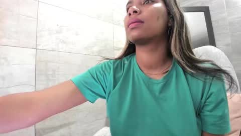 sofia86379 online show from 9, 1, 2025