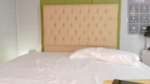 Snapshot of sofia__salazar chatting on 7, 7, 2026 sofia__salazar online show from 7, 7, 2026