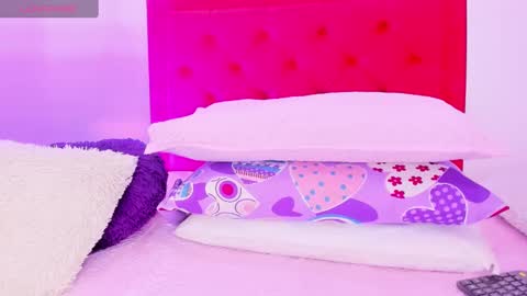 Snapshot of sofia_girl_ chatting on 23, 12, 2024 SOFIA online show from 23, 12, 2024