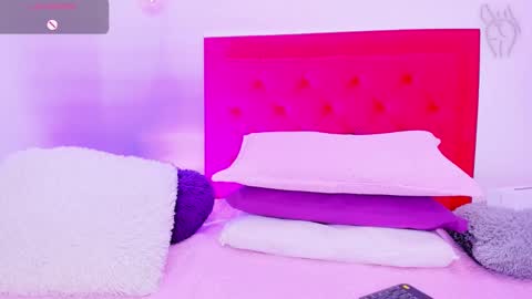 Snapshot of sofia_girl_ chatting on 25, 12, 2024 SOFIA online show from 25, 12, 2024