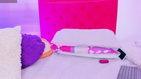 Snapshot of sofia_girl_ chatting on 9, 2, 2025 SOFIA online show from 9, 2, 2025