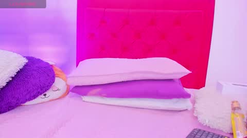 Snapshot of sofia_girl_ chatting on 27, 2, 2025 SOFIA online show from 27, 2, 2025