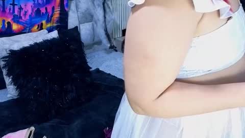 sofia gutierrez   online show from 31, 10, 2025