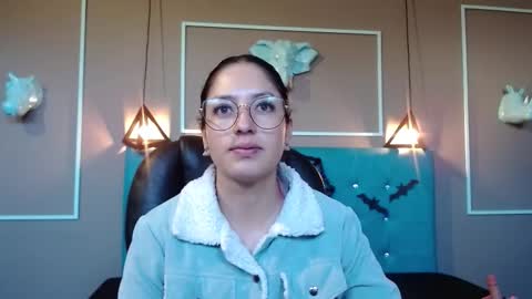 Sofa online show from 19, 10, 2025