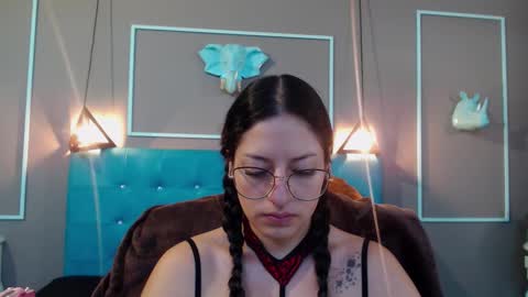 Sofa online show from 8, 11, 2025