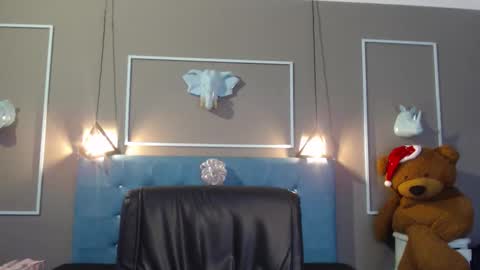 Sofa online show from 15, 12, 2025