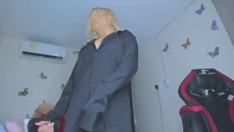 sofiacastillo01 online show from 24, 11, 2025