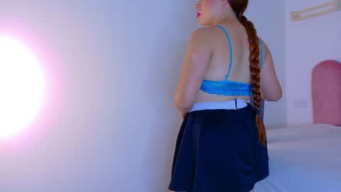SOFIA DIAMOND  online show from 9, 6, 2026
