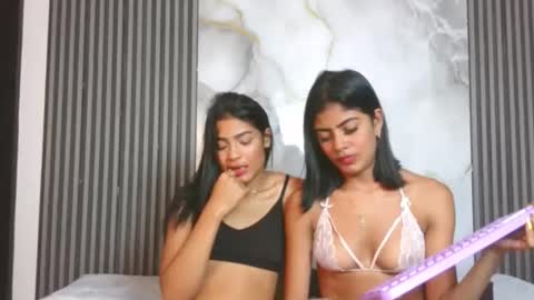 Snapshot of sofiandmaria chatting on 3, 11, 2025 HotLesGirls online show from 3, 11, 2025