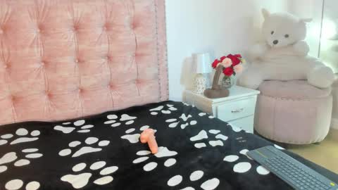 Snapshot of sofianixonn chatting on 17, 4, 2026 sofianixonn online show from 17, 4, 2026
