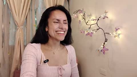 Snapshot of sofibelladelavega chatting on 27, 4, 2026 Sofi Bella online show from 27, 4, 2026