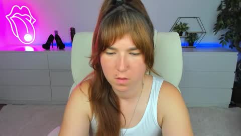 Snapshot of sofii_darling chatting on 8, 9, 2025 sofii_darling online show from 8, 9, 2025