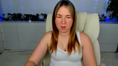 Snapshot of sofii_darling chatting on 4, 12, 2025 sofii_darling online show from 4, 12, 2025