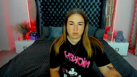 Snapshot of sofii_darling chatting on 7, 7, 2026 sofii_darling online show from 7, 7, 2026