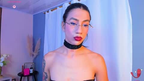 Snapshot of sofiia_grey_ chatting on 29, 10, 2025 Sofi online show from 29, 10, 2025