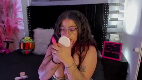 Sofia online show from 7, 2, 2025