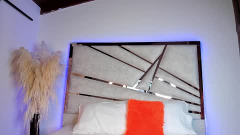 sofijohnsonx online show from 30, 12, 2024