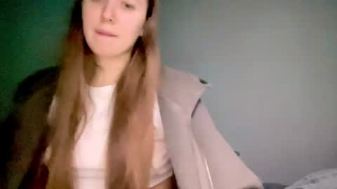 Snapshot of sofimayer chatting on 24, 6, 2026 sofimayer online show from 24, 6, 2026