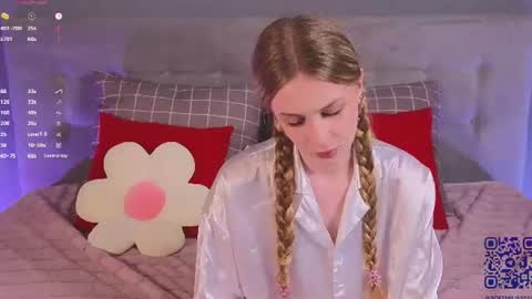 Snapshot of soft_babe chatting on 23, 6, 2026 Milisa online show from 23, 6, 2026