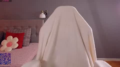 Snapshot of soft_babe chatting on 28, 7, 2026 Milisa online show from 28, 7, 2026