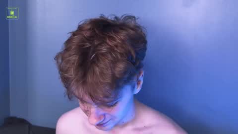 Snapshot of softcrave chatting on 19, 12, 2025 PAUL online show from 19, 12, 2025