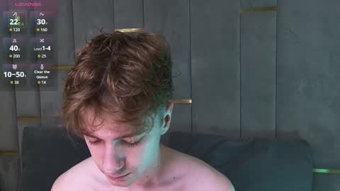 Snapshot of softcrave chatting on 20, 12, 2025 PAUL online show from 20, 12, 2025