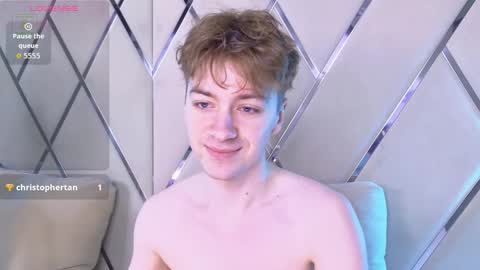 Snapshot of softcrave chatting on 22, 12, 2025 PAUL online show from 22, 12, 2025