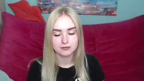 Snapshot of sofysoft chatting on 23, 10, 2025 sofysoft online show from 23, 10, 2025