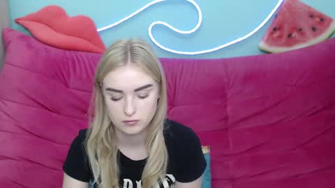 Snapshot of sofysoft chatting on 10, 11, 2025 sofysoft online show from 10, 11, 2025