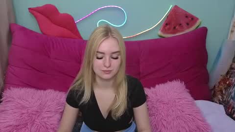 Snapshot of sofysoft chatting on 30, 11, 2025 sofysoft online show from 30, 11, 2025