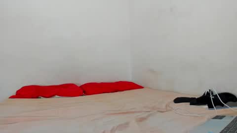 Snapshot of sofytayl0r chatting on 4, 2, 2025 Maria Sofia online show from 4, 2, 2025