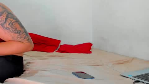 Snapshot of sofytayl0r chatting on 5, 2, 2025 Maria Sofia online show from 5, 2, 2025