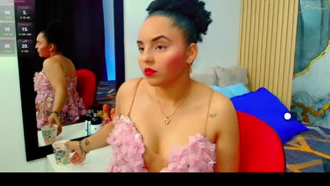 Sol Latiana online show from 4, 6, 2026