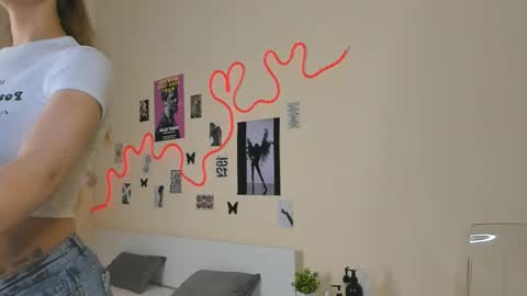 Snapshot of solar_thread chatting on 3, 4, 2026 Ema online show from 3, 4, 2026