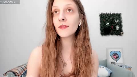 Snapshot of solaralice chatting on 9, 2, 2025 SolarAlice online show from 9, 2, 2025