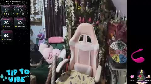 Snapshot of solesticia chatting on 22, 12, 2024 solesticia online show from 22, 12, 2024