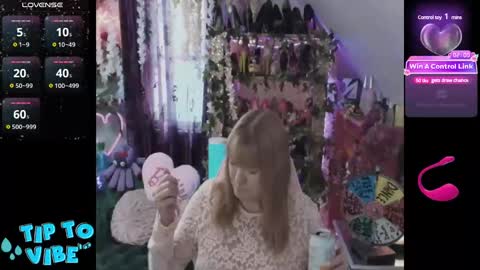 Snapshot of solesticia chatting on 17, 2, 2025 solesticia online show from 17, 2, 2025