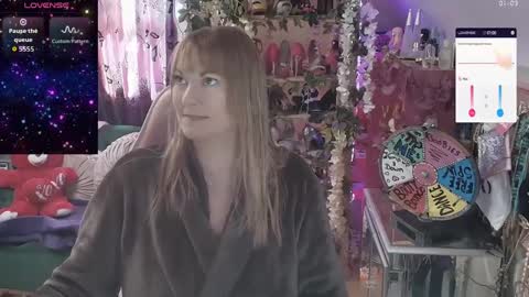 Snapshot of solesticia chatting on 9, 9, 2025 solesticia online show from 9, 9, 2025