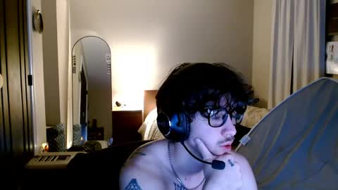 Snapshot of solis3 chatting on 7, 4, 2026 Solis3 online show from 7, 4, 2026