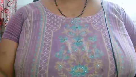 Snapshot of soni88888 chatting on 4, 12, 2024 soni88888 online show from 4, 12, 2024